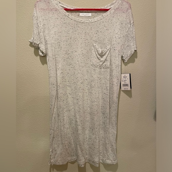 NWT, Awake boyfriend T with pockets. - Picture 9 of 9